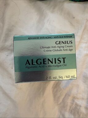 Algenist genius anti aging cream
